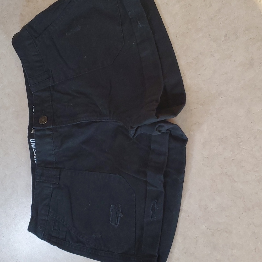 Mossimo Supply Co. Junior women's shorts.  Size 6.